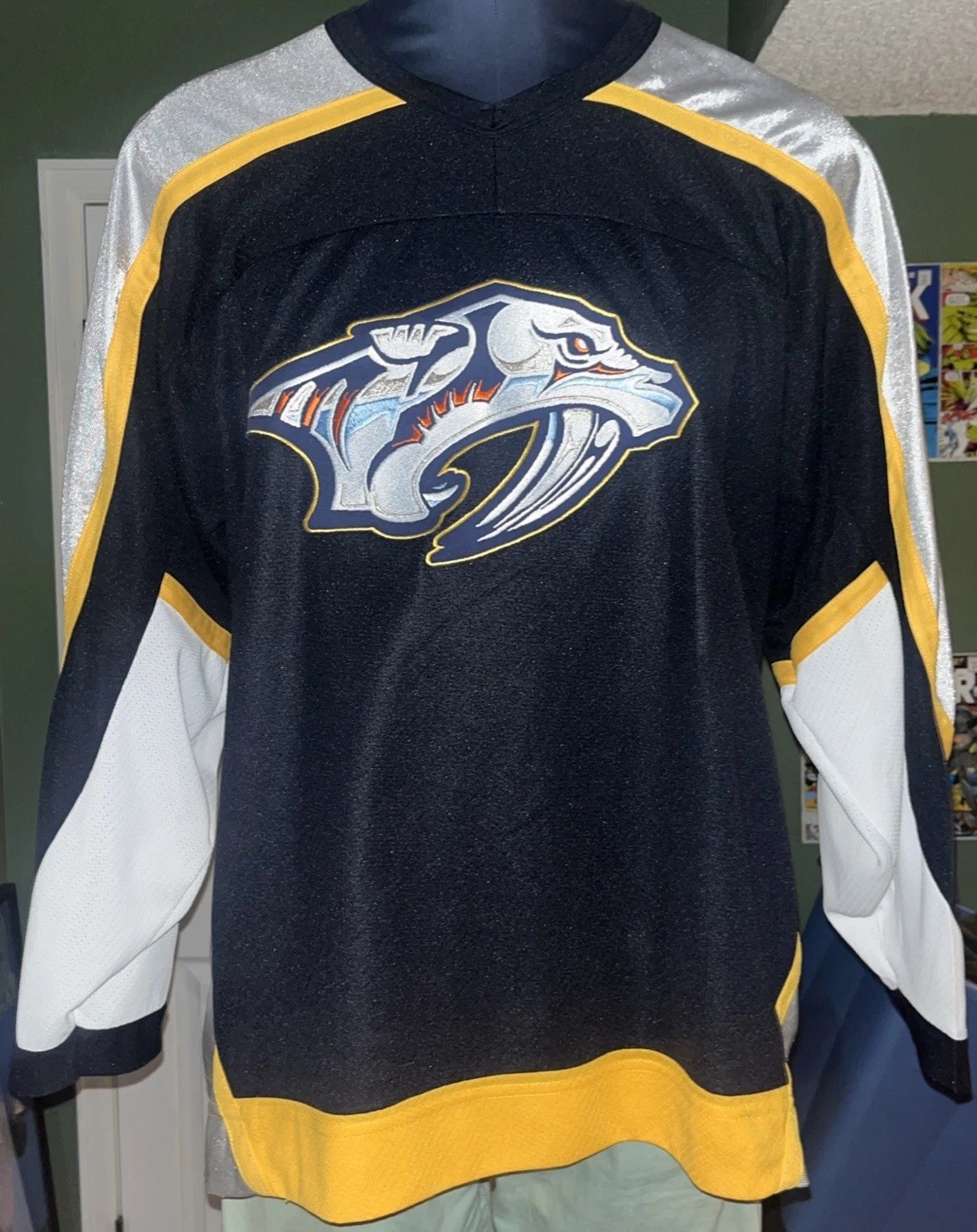 Nashville Predators Mens Jersey; XL; Made In Canada; CCM; Air Knit