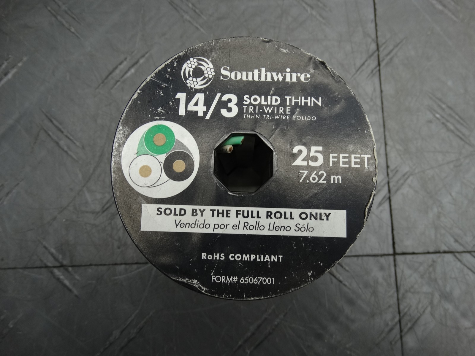 Southwire 25 ft. 14/3 Black/White/Green Solid CU THHN Tri-Wire Southwire 25 ft. 14/3 Black/White/Green Solid CU THHN Tri-Wire
