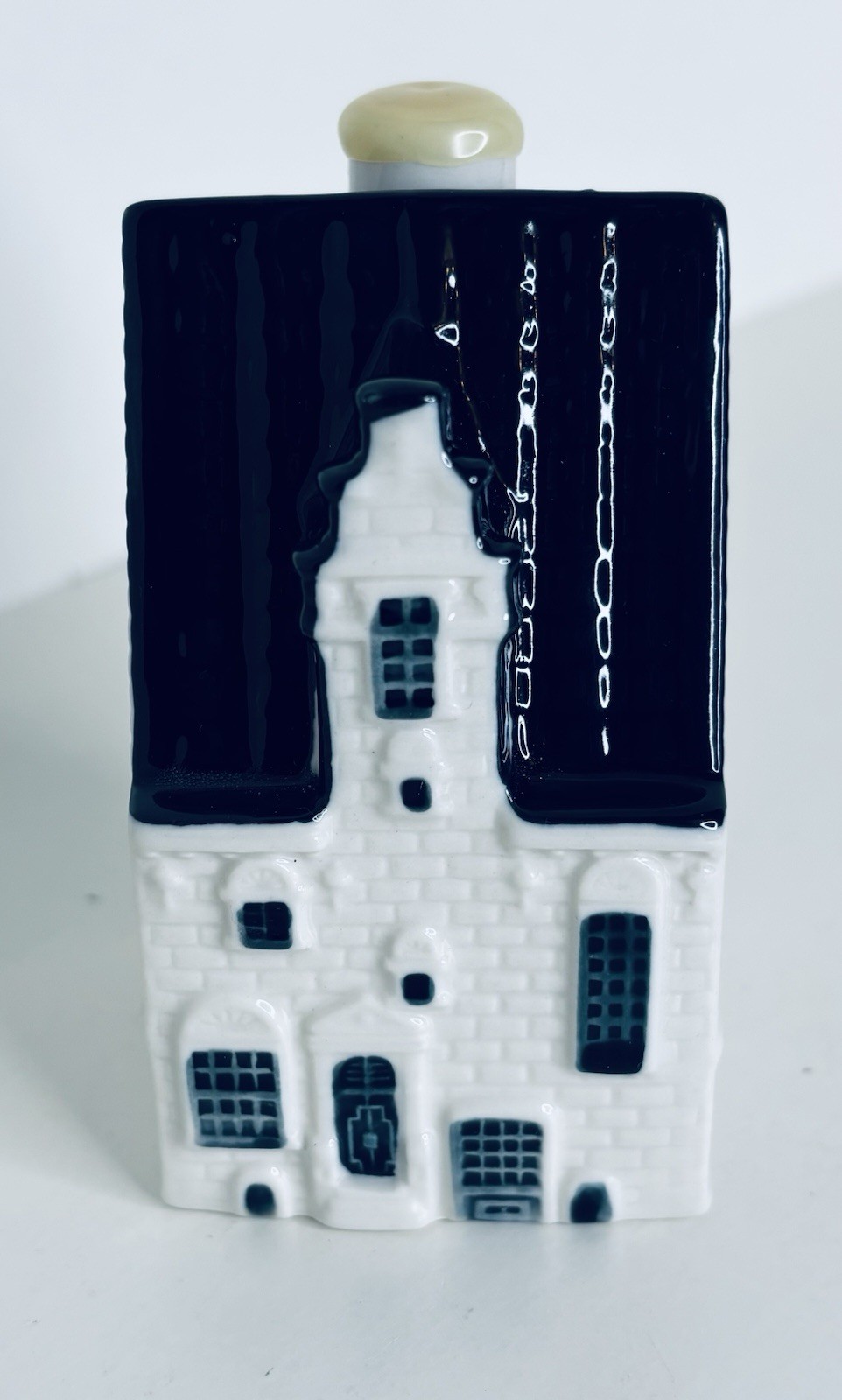 KLM Delft Blue Miniature Canal House #89 BOLS Made in Holland SEALED Empty 2022 KLM Delft Blue Miniature Canal House #89 BOLS Made in Holland SEALED Empty 2022