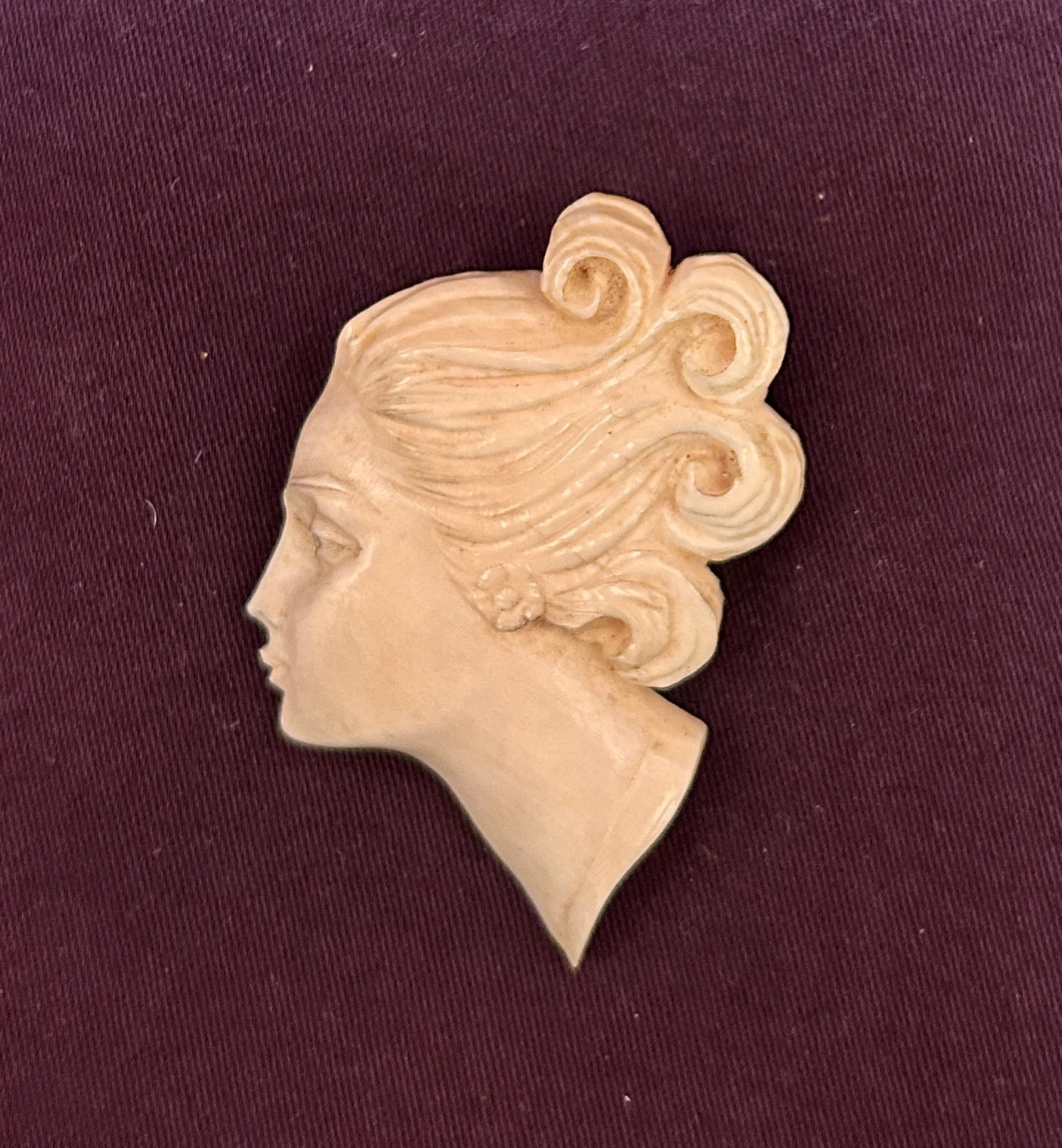 Gorgeous Antique Pin Brooch Woman's Profile Cameo Gorgeous Antique Pin Brooch Woman's Profile Cameo
