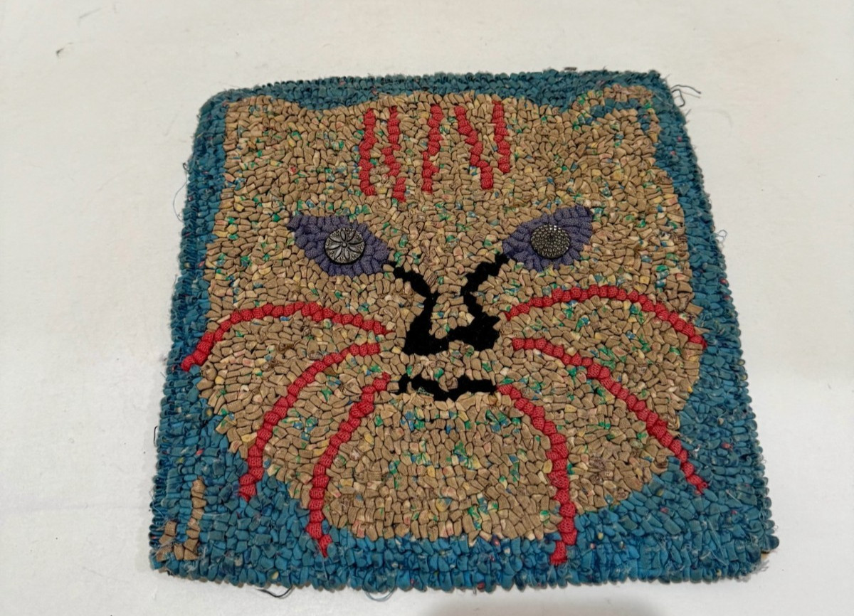 Vintage Judy Knipe Hand Hooked Fiber Art Cat Face Wall Hanging Textile Vintage Judy Knipe Hand Hooked Fiber Art Cat Face Wall Hanging Textile