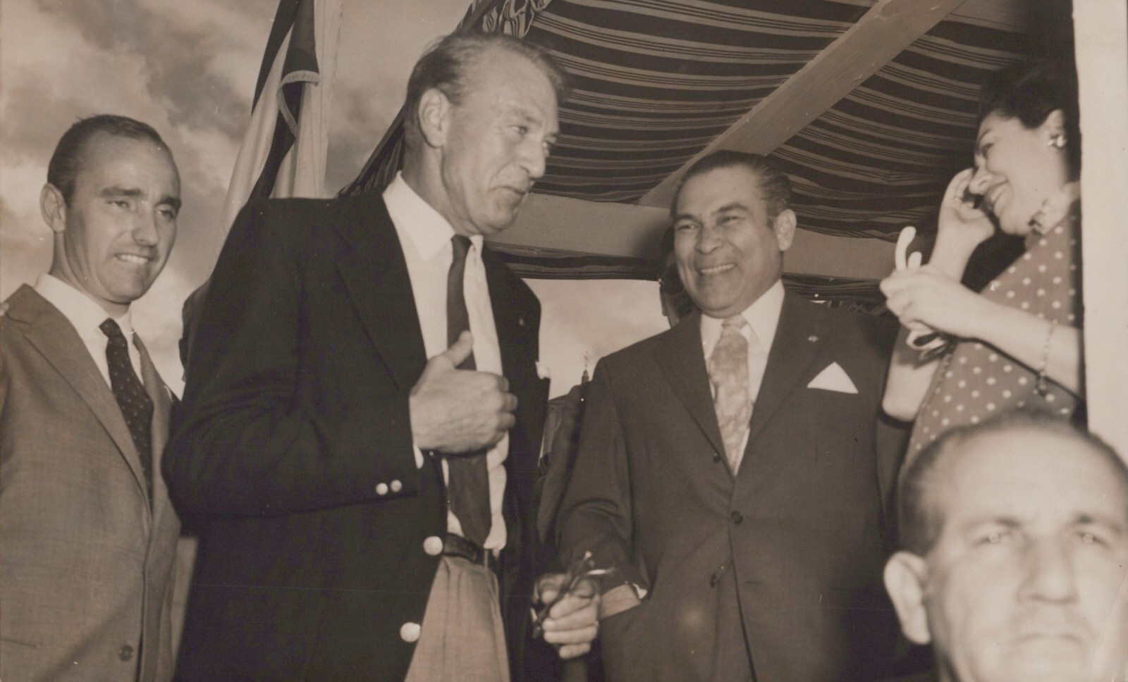 UNSEEN CUBA PRESIDENT BATISTA + HOLLYWOOD ACTOR GARY COOPER 1950s ORIG Photo 91