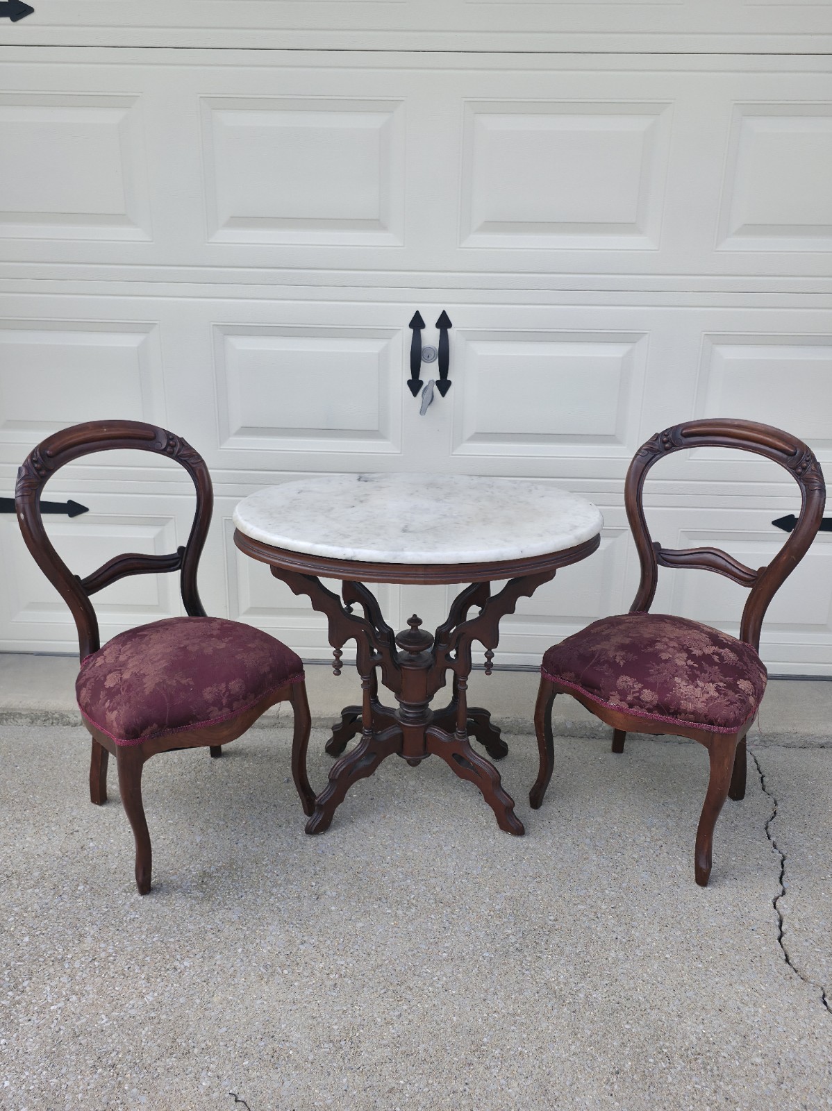 Antique Victoritan Mahogany 3-Piece Marble Top Parlor Table/Chairs Set