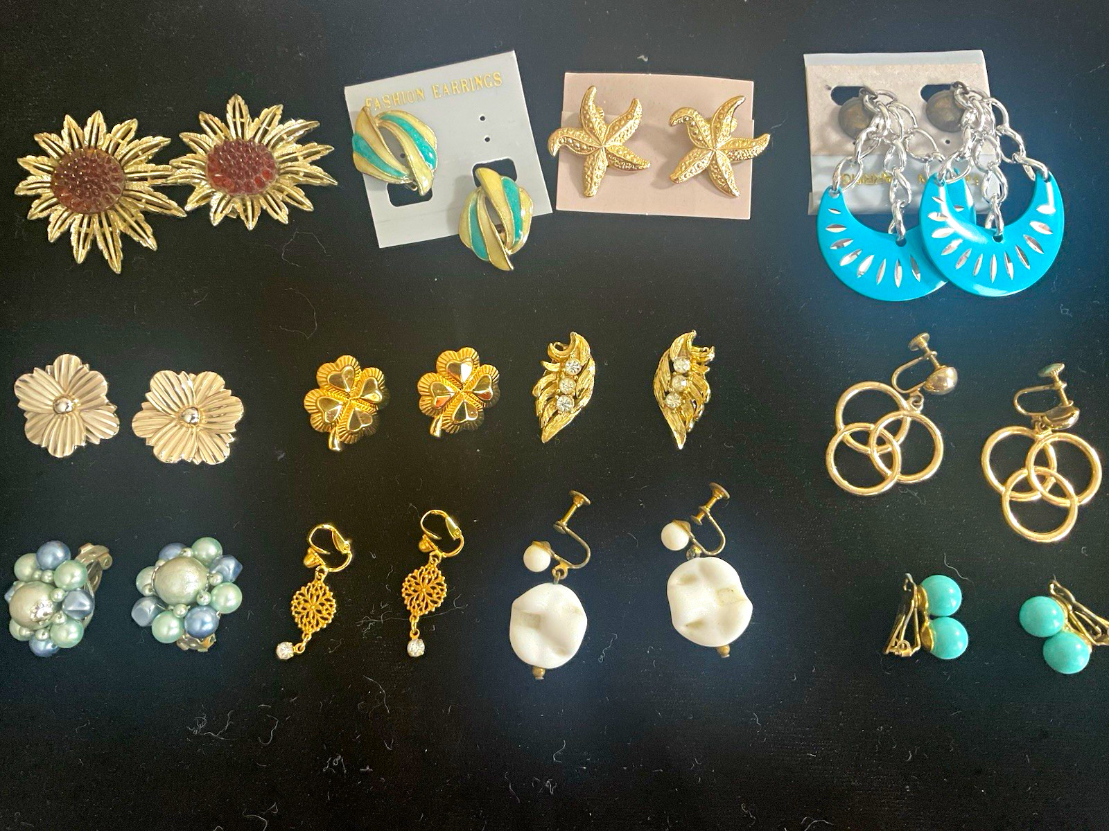 Vintage Costume clip on Earring’s Mixed Lot 12PairsMetal/Plastic Rhinestone Vintage Costume clip on Earring’s Mixed Lot 12PairsMetal/Plastic Rhinestone