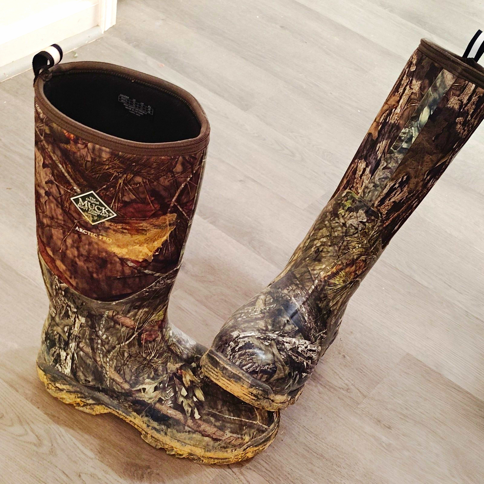 Muck Men\'s Waterproof Camouflage Pull-On Knee High Rubber Hunting Boots US 12 Muck Men\'s Waterproof Camouflage Pull-On Knee High Rubber Hunting Boots US 12