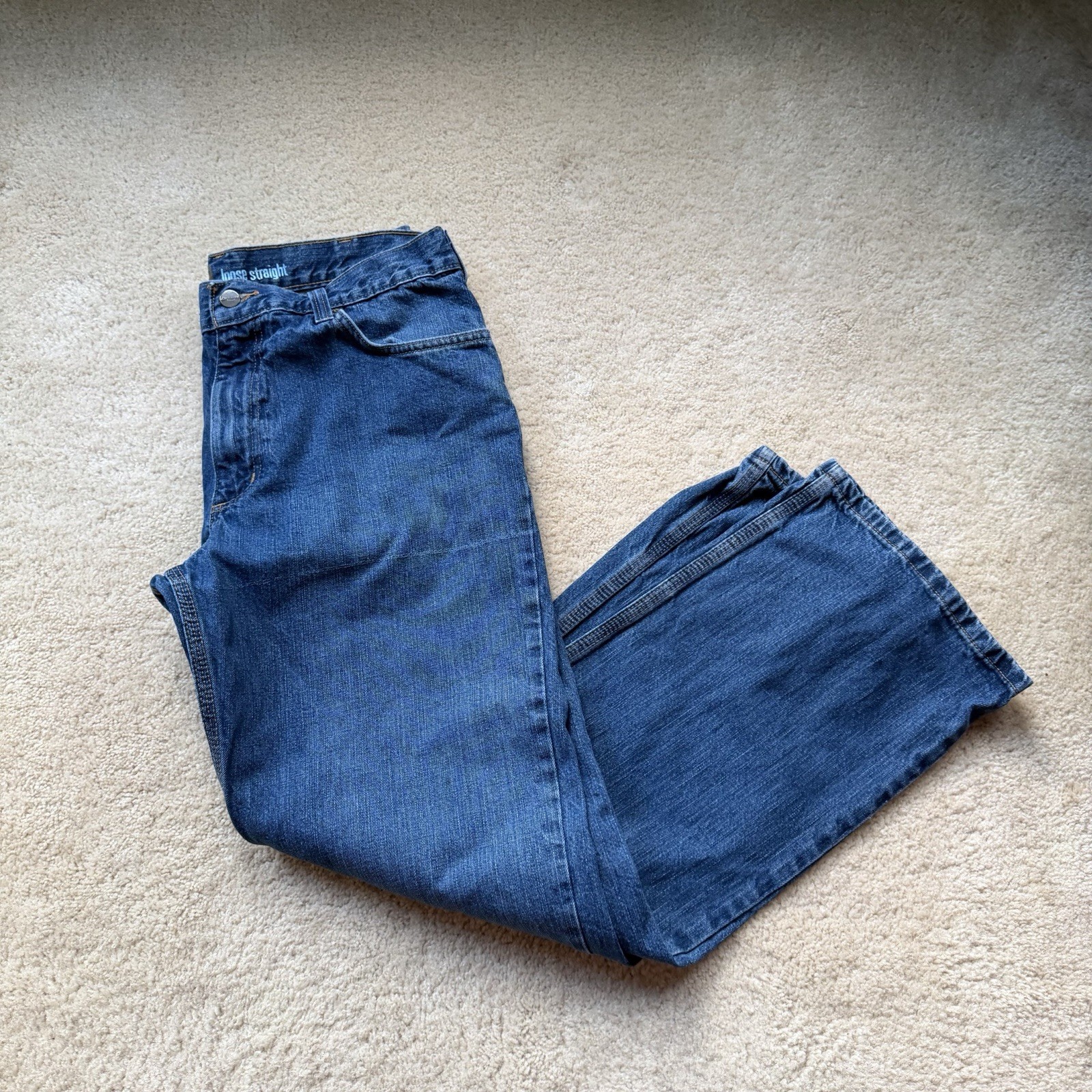 Carhartt Men’s Loose Straight Medium Wash Blue Jeans – 34x32 - EUC - # B325-WRB Carhartt Men’s Loose Straight Medium Wash Blue Jeans – 34x32 - EUC - # B325-WRB