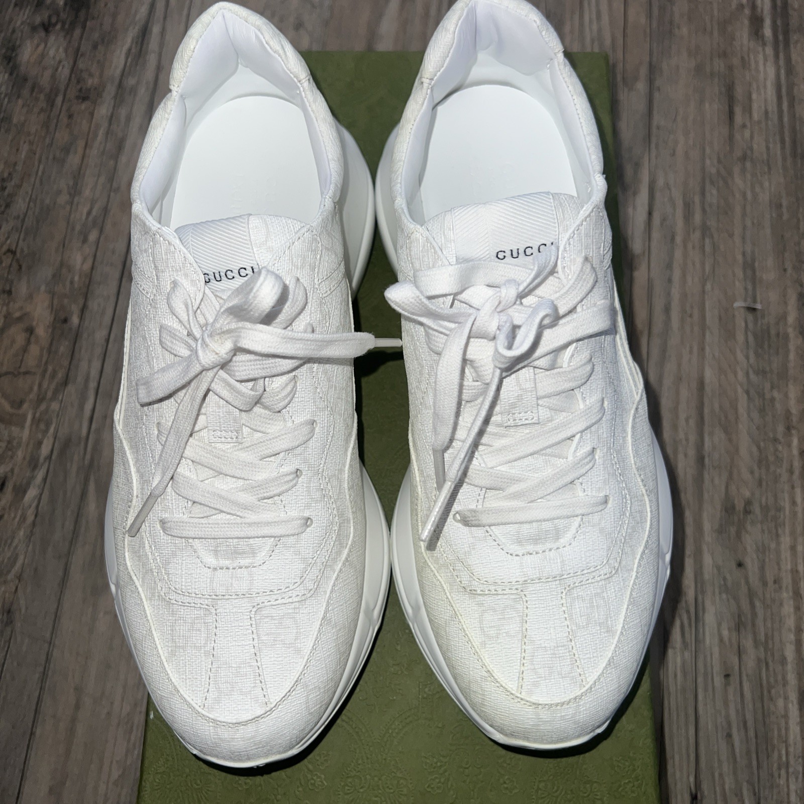 Tessuto Women’s Gucci White Sneaker Size 40