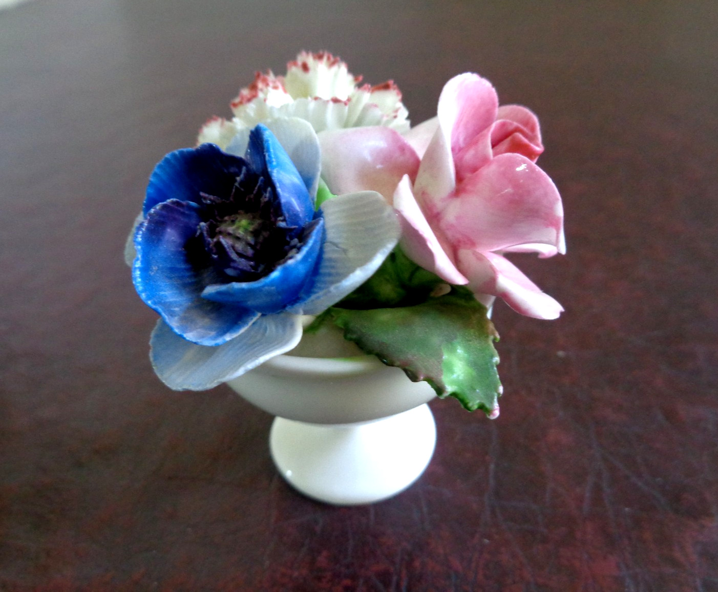 Crown Staffs England Fine Bone China Mini Figurine 3DFlower Bouquet Pedestal Pot