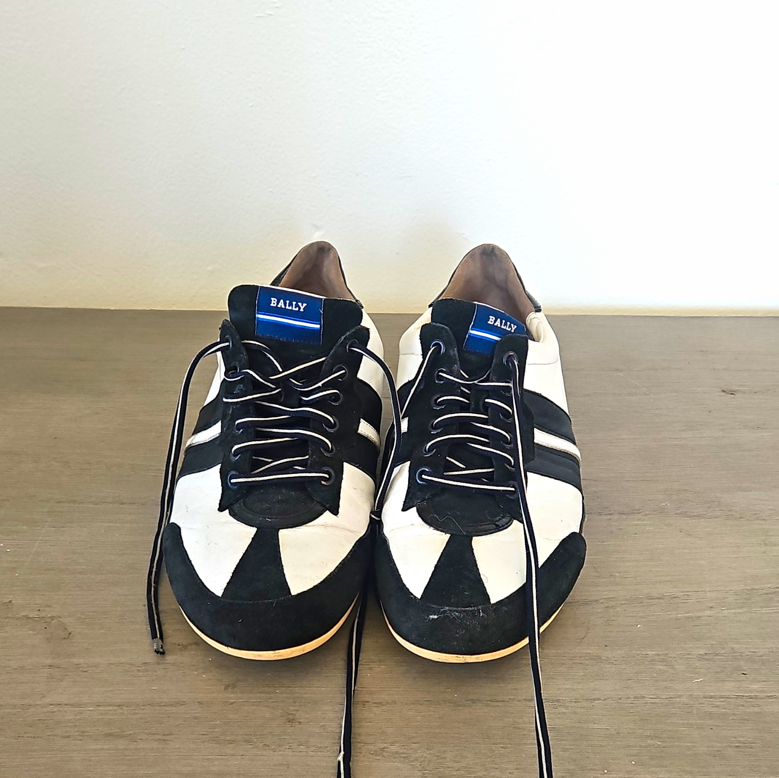 Bally Bally Model Black/White Low Top Lace Up Men\'s Athletic Sneakers Bally Bally Model Black/White Low Top Lace Up Men\'s Athletic Sneakers