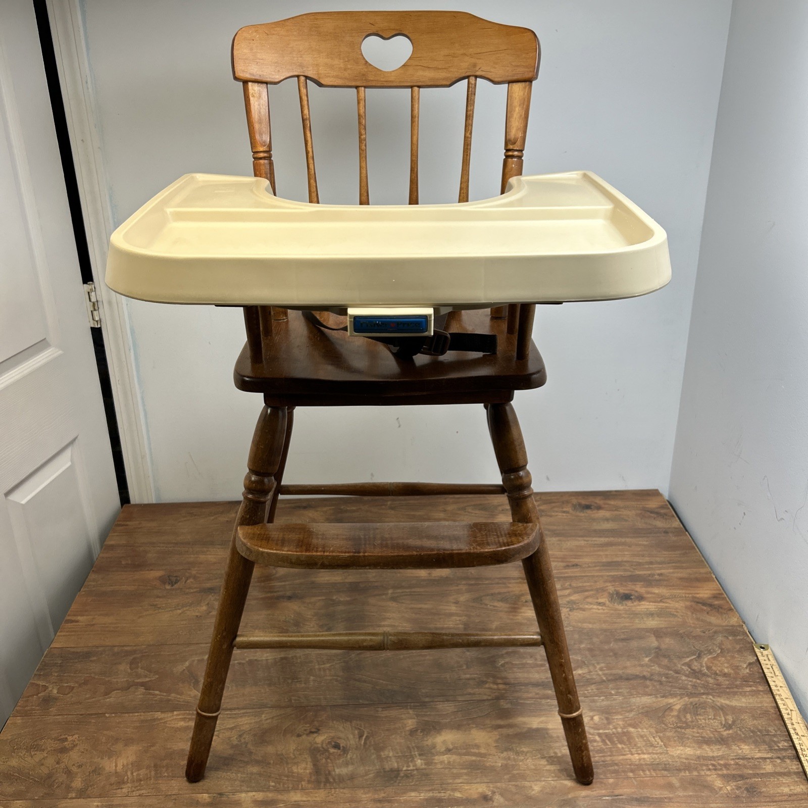 VINTAGE 1983 Fisher Price Wooden High Chair With Tray RARE Made In USA VINTAGE 1983 Fisher Price Wooden High Chair With Tray RARE Made In USA