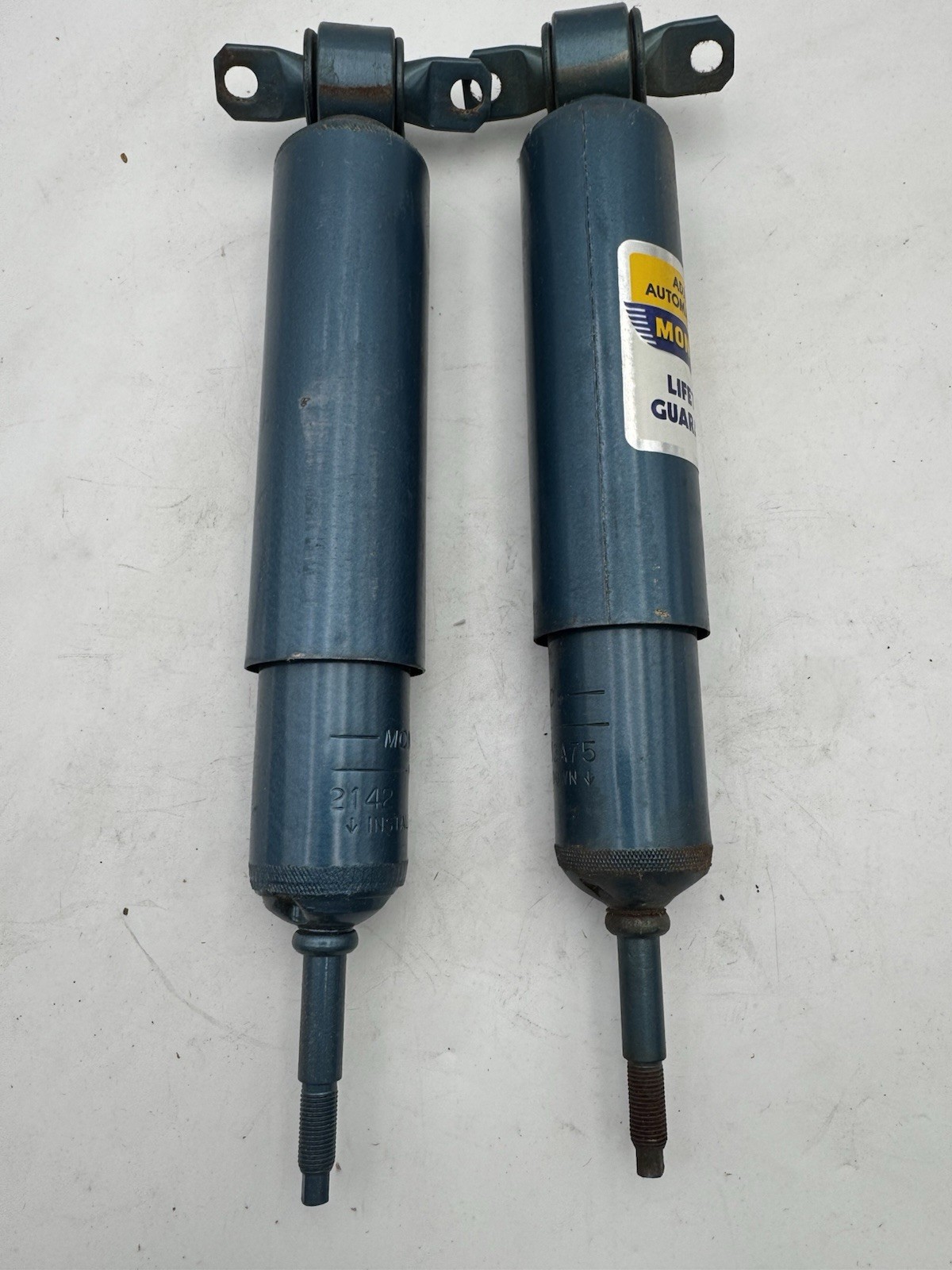Monroe-Matic Heavy Duty Shock Absorber 2142 Vintage NEW OLD STOCK PAIR Monroe-Matic Heavy Duty Shock Absorber 2142 Vintage NEW OLD STOCK PAIR