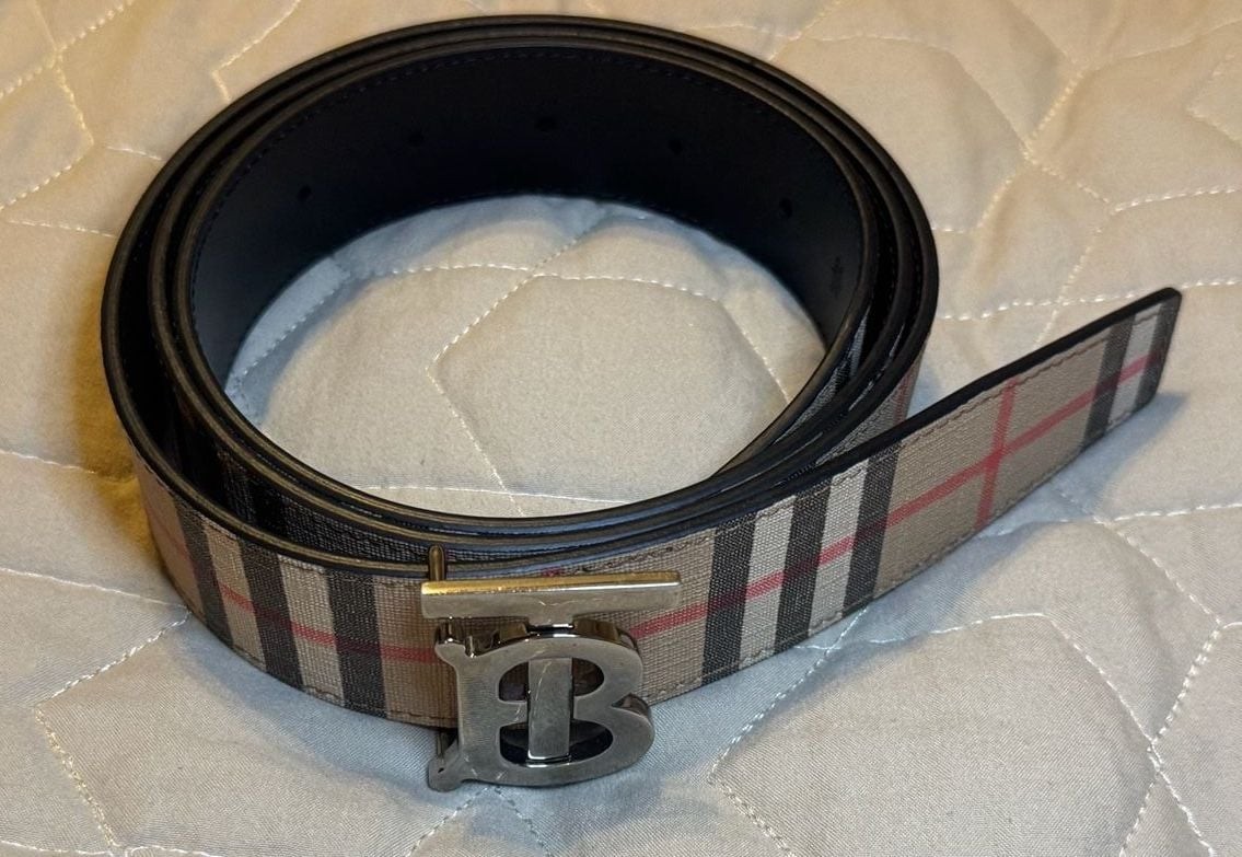 Burberry Monogram Motif Vintage Check Reversible Belt Burberry Monogram Motif Vintage Check Reversible Belt