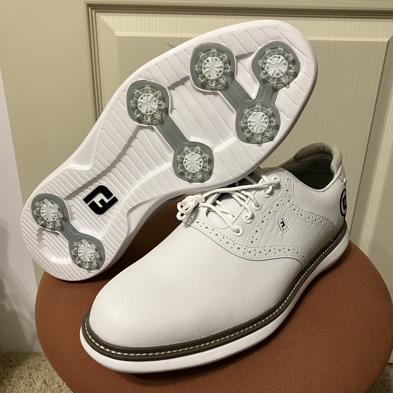 FootJoy MyJoys Traditions Golf Shoes WHITE Croc - Sz 10.5 NEW