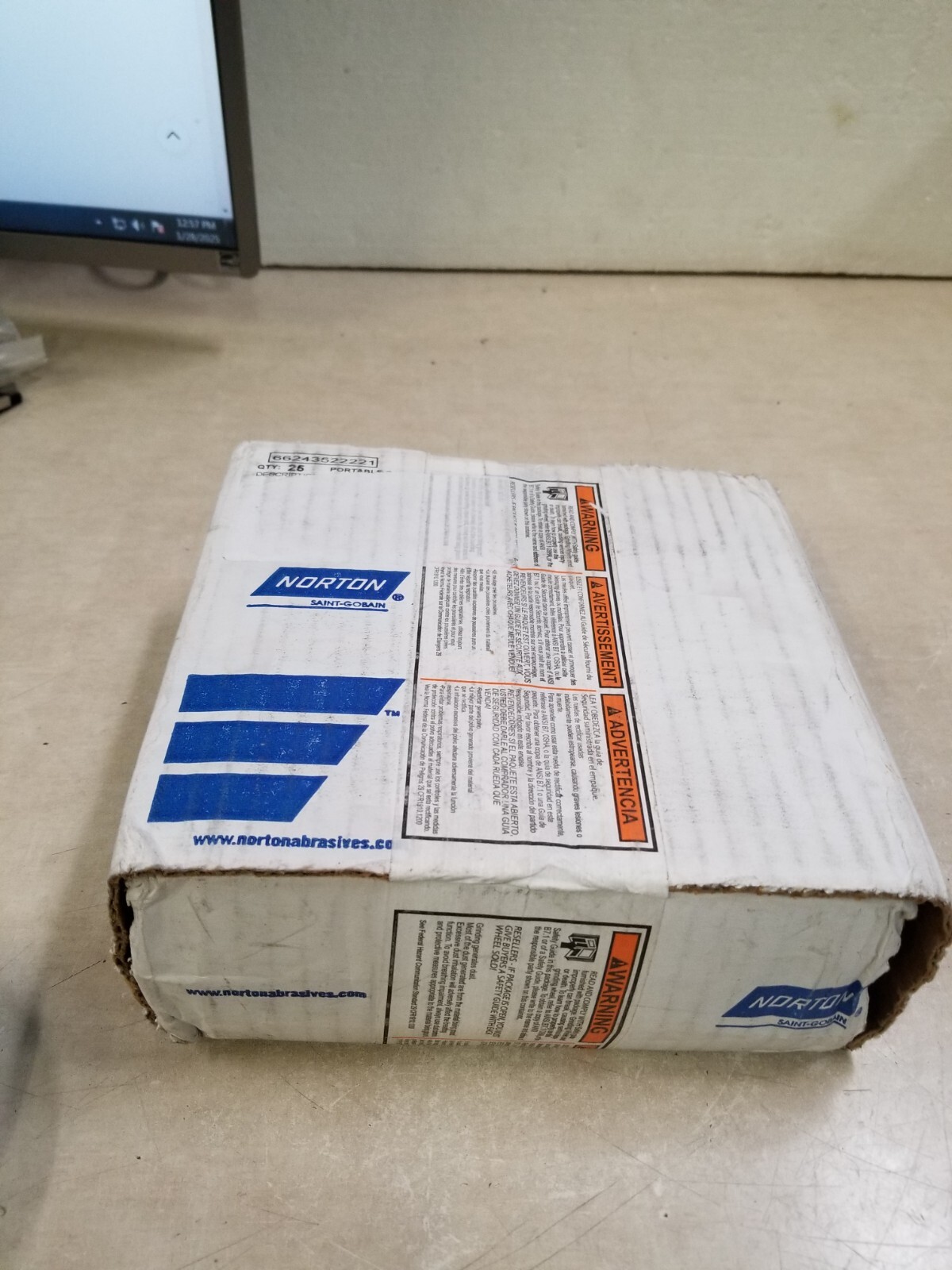Box of 25 - NORTON Snagging Wheel, 4 x 1/4 x 3/8 (66243522221)