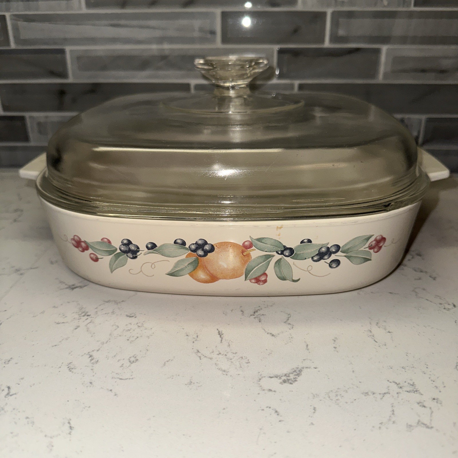 VTG~Corning Ware~Abundance A-10-B Casserole Dish 2.5 Liter w/Pyrex A-12C Lid-NUC