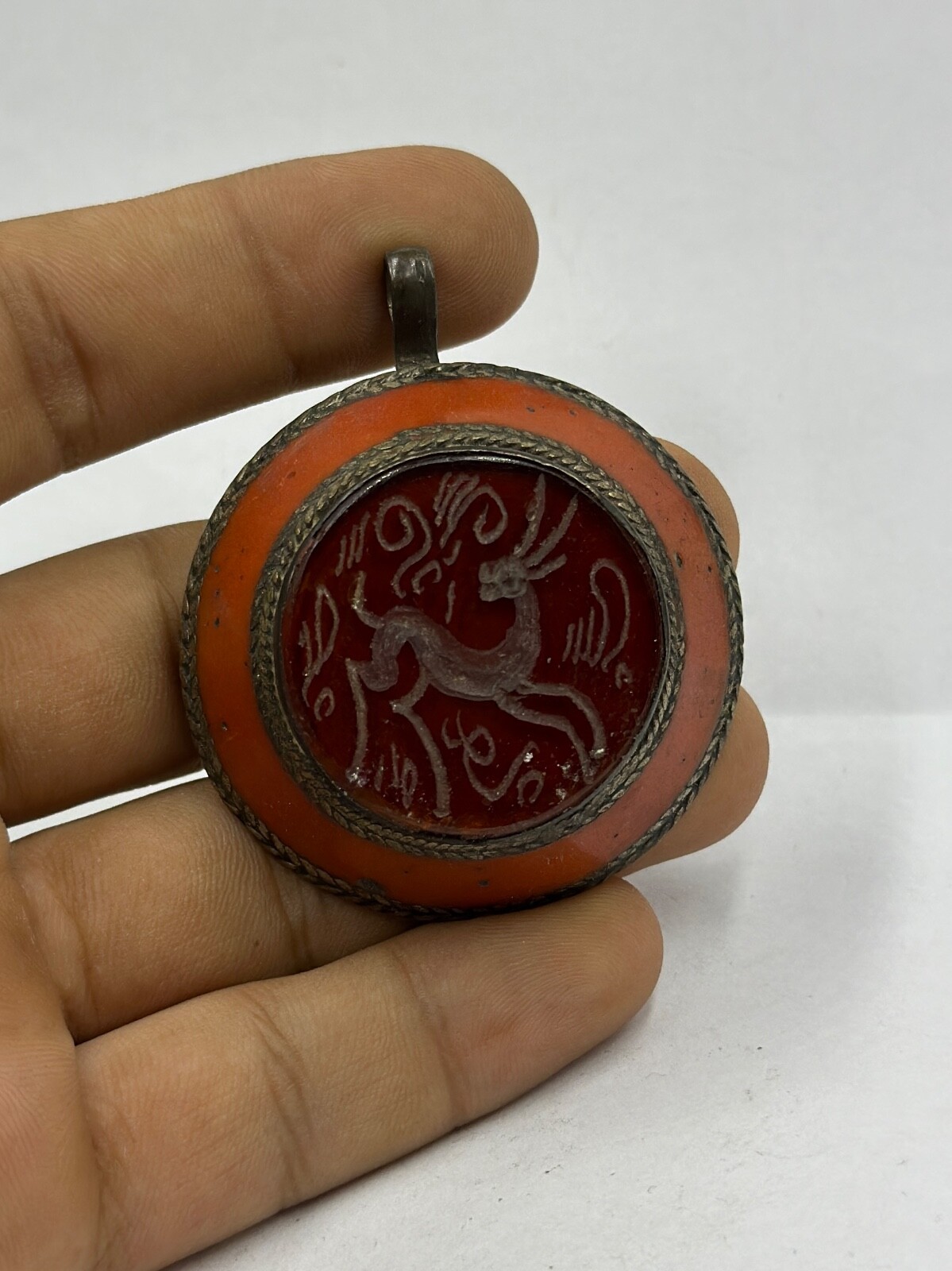Antique Ancient near eastern nature agate bead intaglio seal white-metal pendant