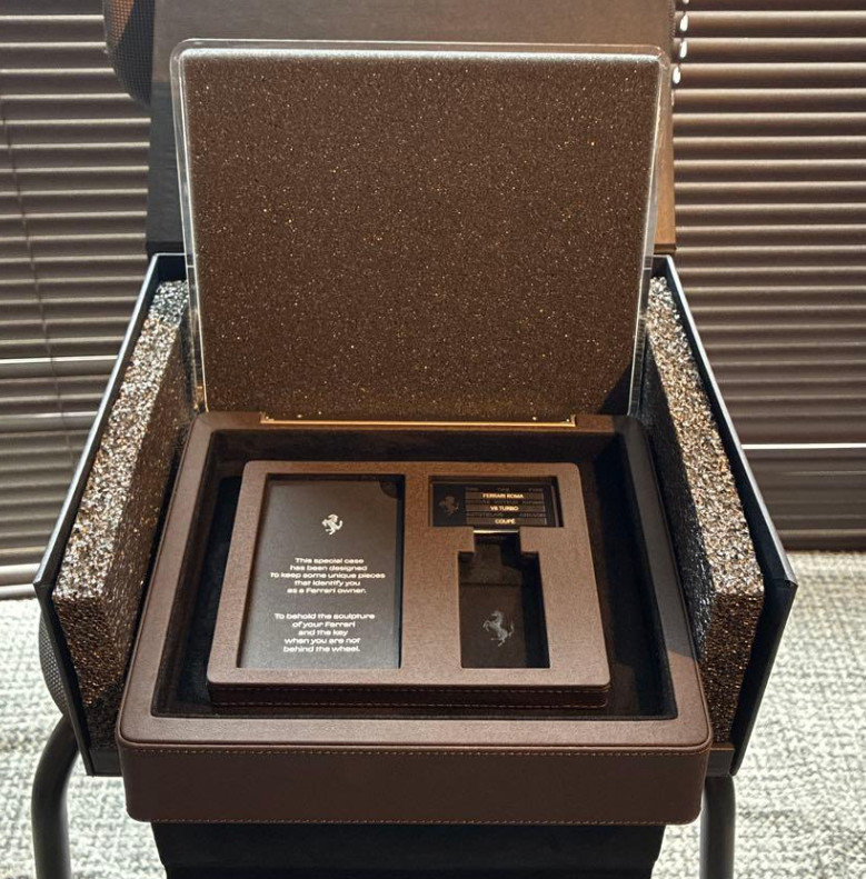 Ferrari Roma Owner Limited Key Box Key Case Novelty Black Unused from japan