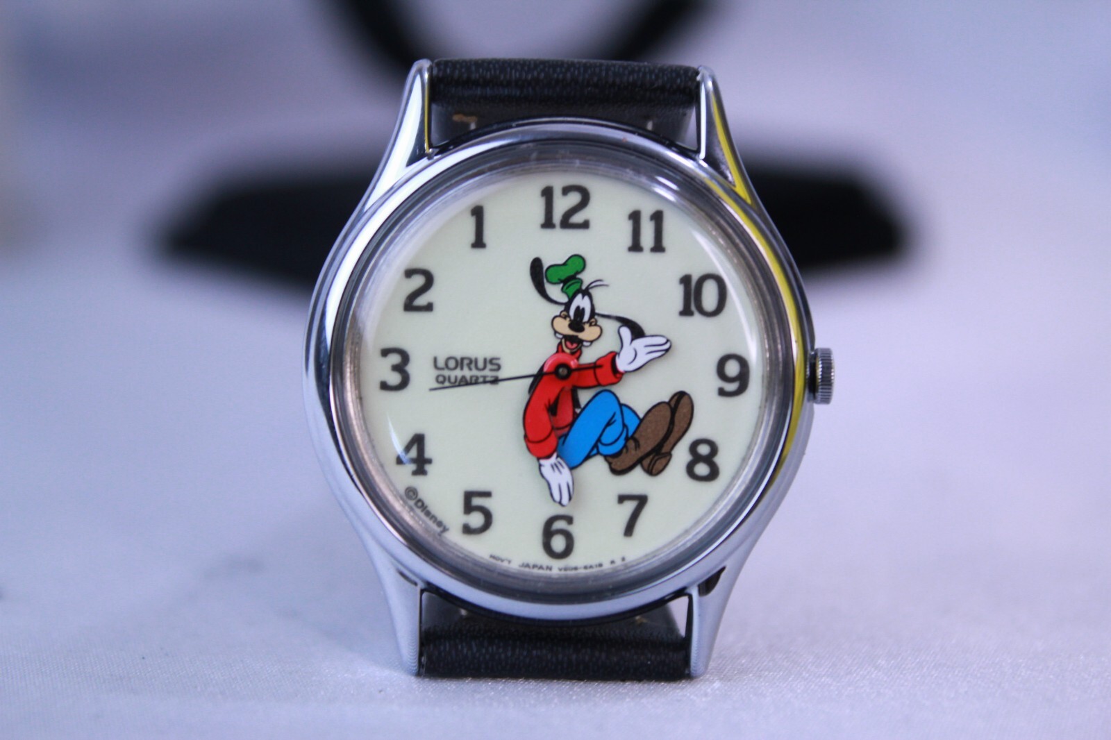 Rare Vintage Seiko by Lorus Backwards Goofy Glow in The Dark Disney Watch 1980 Rare Vintage Seiko by Lorus Backwards Goofy Glow in The Dark Disney Watch 1980
