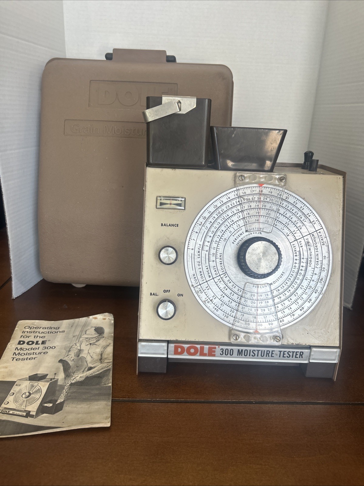 Vintage -Dole 300 Moisture Tester w/ Case & Instructions - Complete - Grain Vintage -Dole 300 Moisture Tester w/ Case & Instructions - Complete - Grain