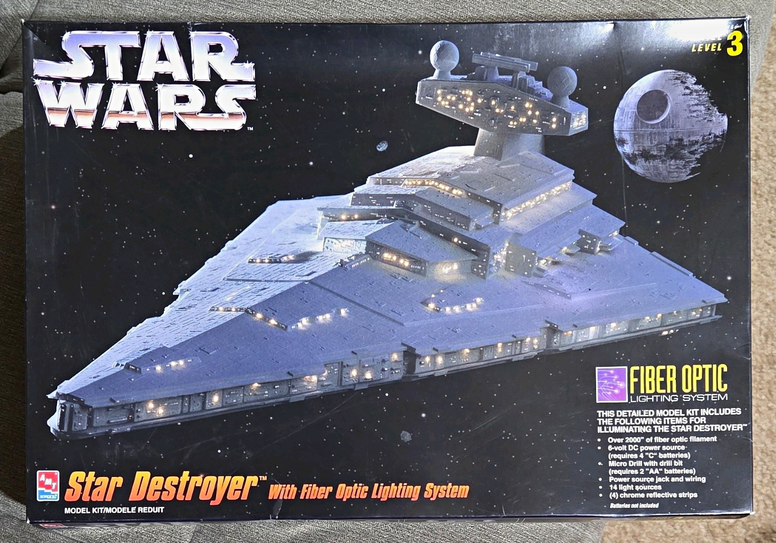 AMT/ERTL Star Wars Star Destroyer 1:422 Model Kit Fiber Optic Lighting MPN 8782