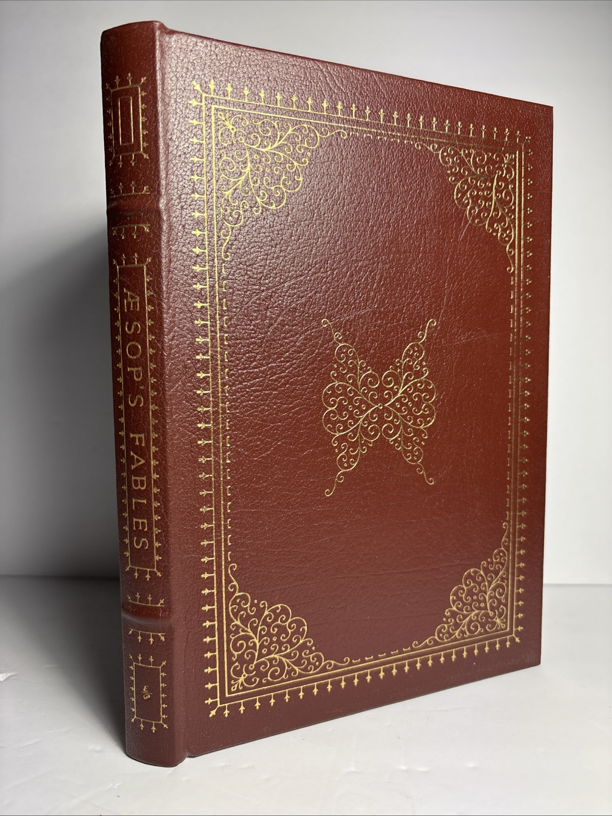VTG 1979 Easton Press Aesop\'s Fables Leather Bound Moire Gold Gilt Collectors Ed