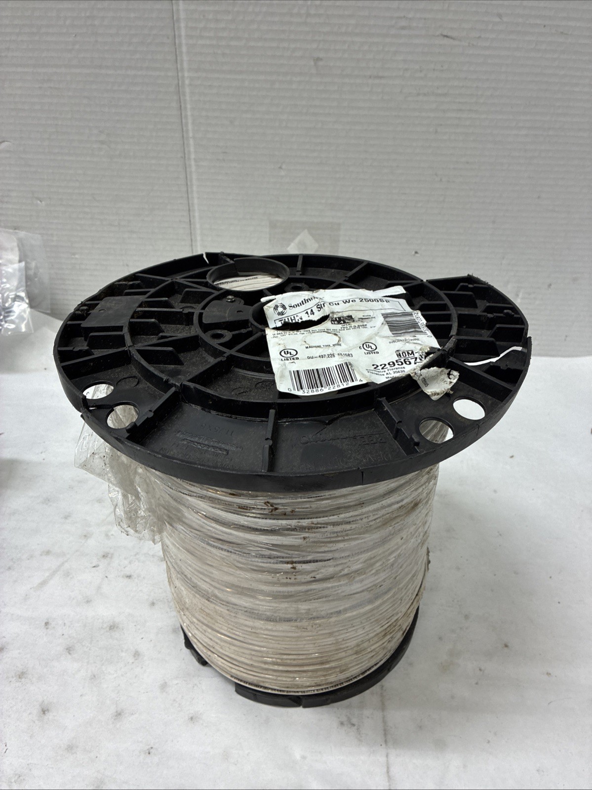 Southwire 22956706 Thhn Building Wire, Copper, 14 Awg, 1C, White Stranded 2500ft