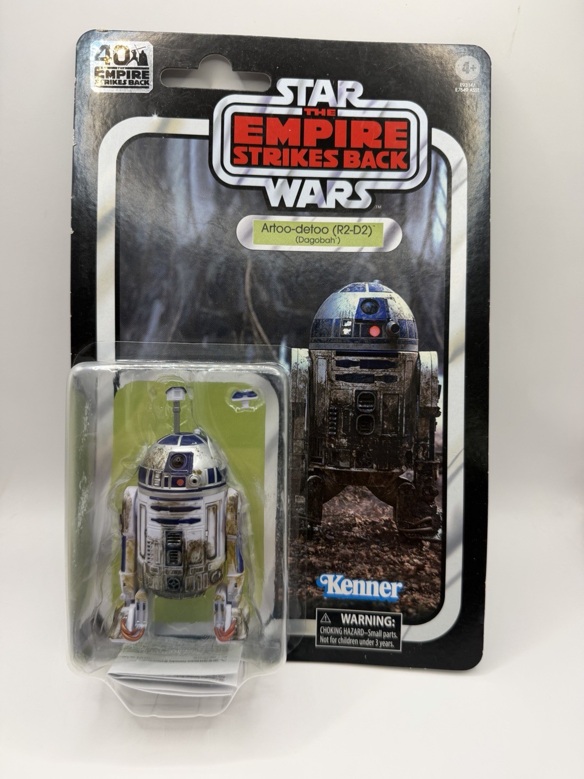 2020 Star Wars The Empire Strikes Back 40th Anniversary Artoo-detoo R2-D2 Figure