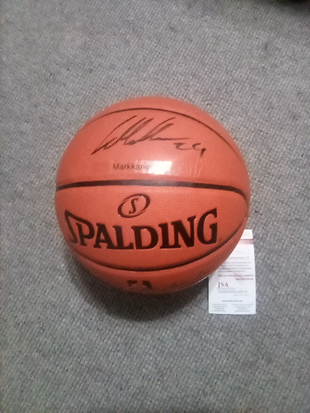 Chicago Bulls  Signed Lauri Markkanen Spalding  Game Ball Series &NBA Basketball