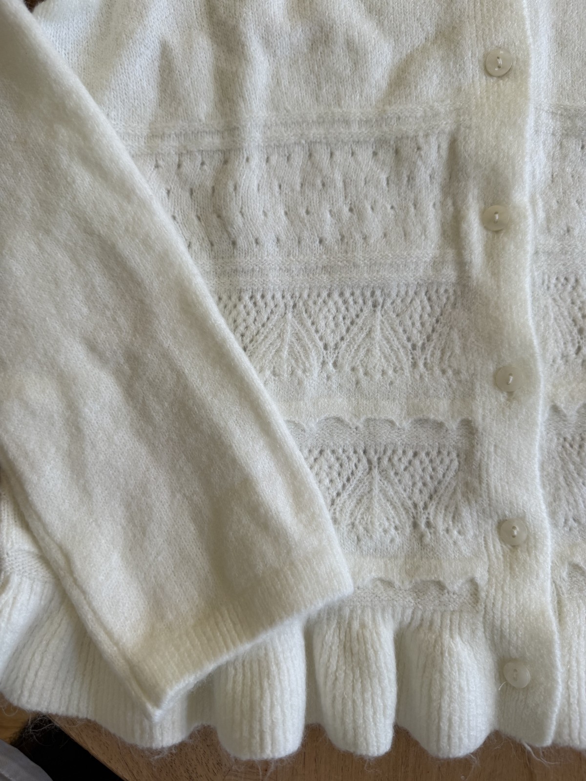 H&M Divided White Knit Cardigan Women\'s Size S Ruffle Hem Button Front NWT