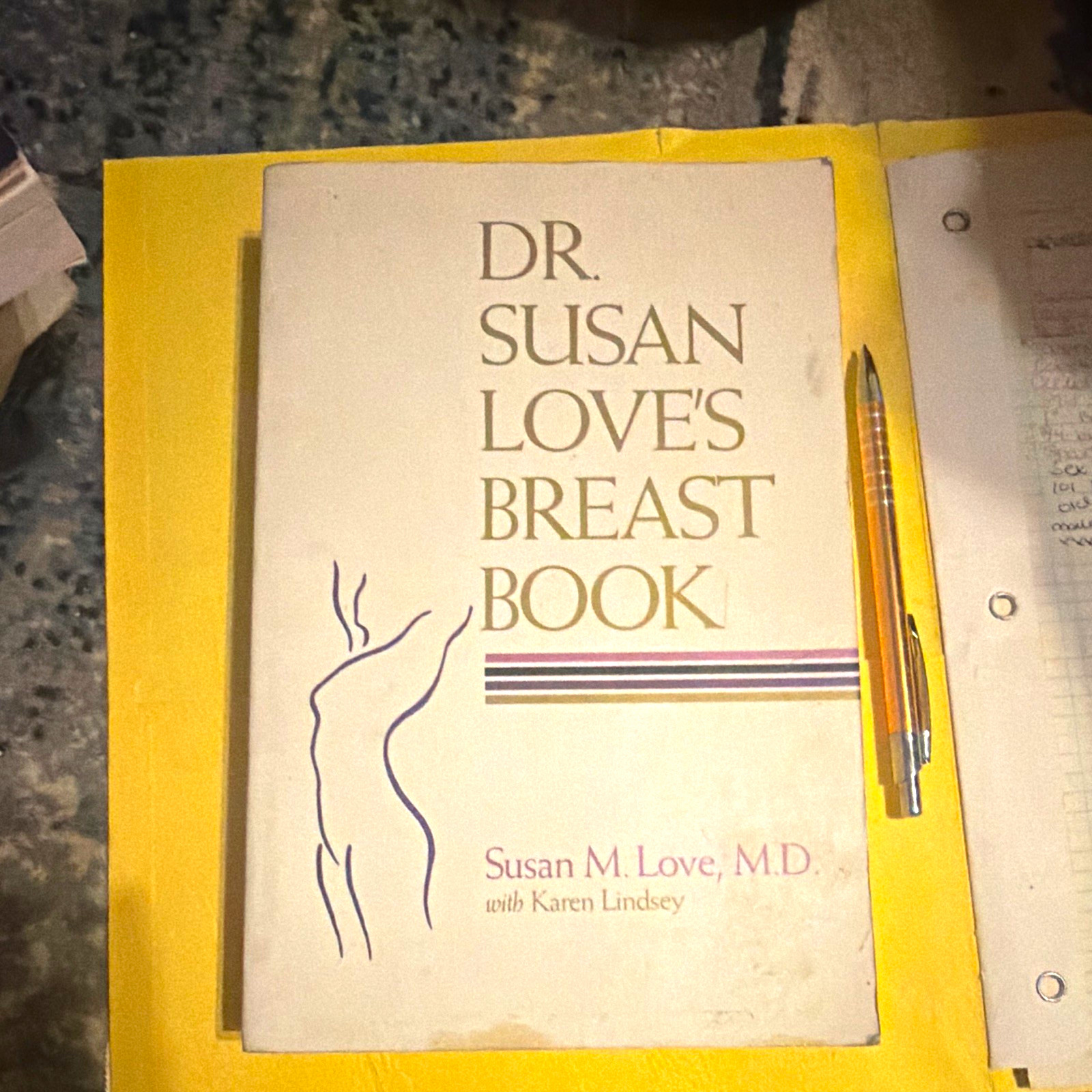 Dr. Susan Love\'s Breast Book Paperback by Susan M. Love & Karen Lindsey