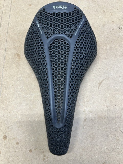 Fizik Vento Argo R3 Adaptive Saddle - 140mm Black