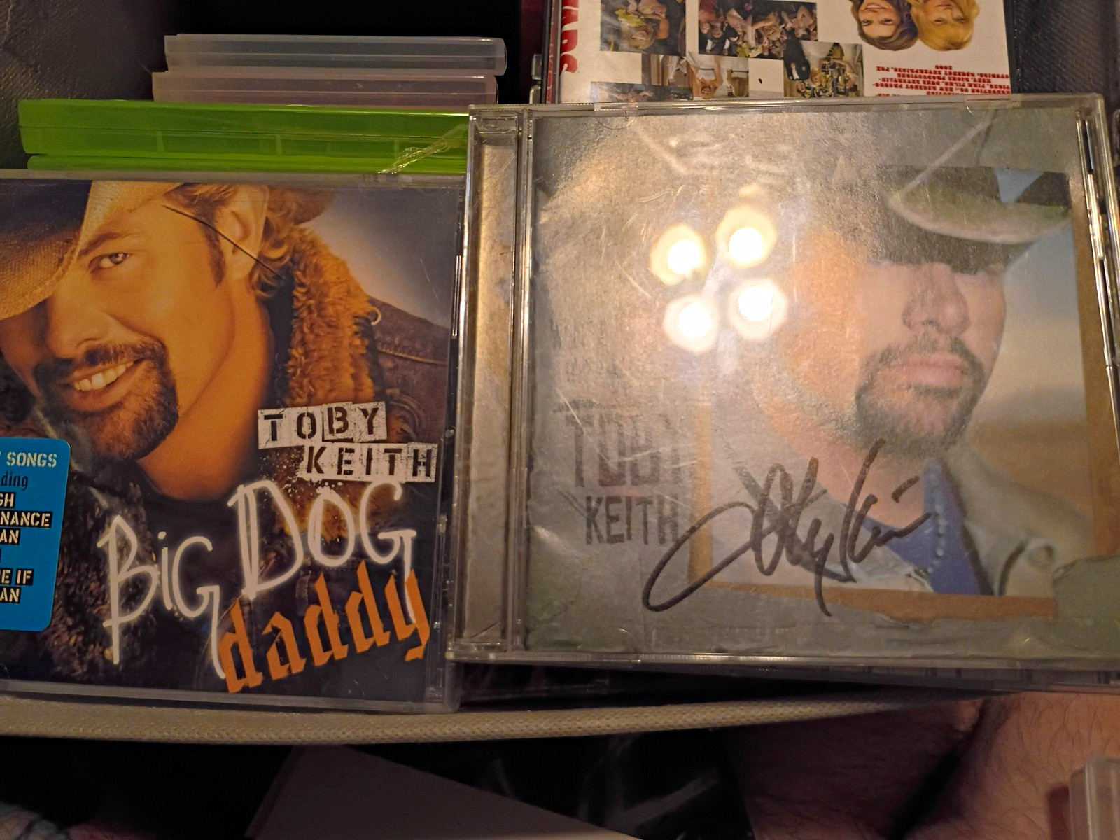 Toby Keith Signed CDs Autographed Music Memorabilia Toby Keith Signed CDs Autographed Music Memorabilia