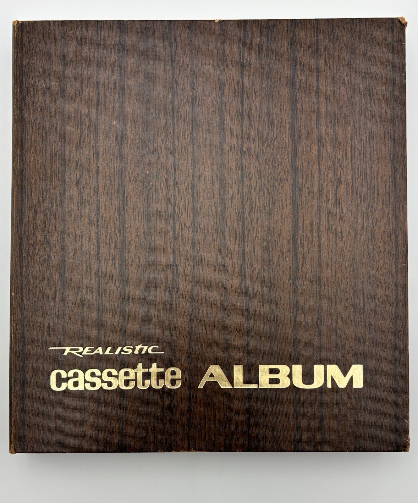 Vintage REALISTIC CASSETTE ALBUM Storage Woodgrain Case Holds 12 Tapes