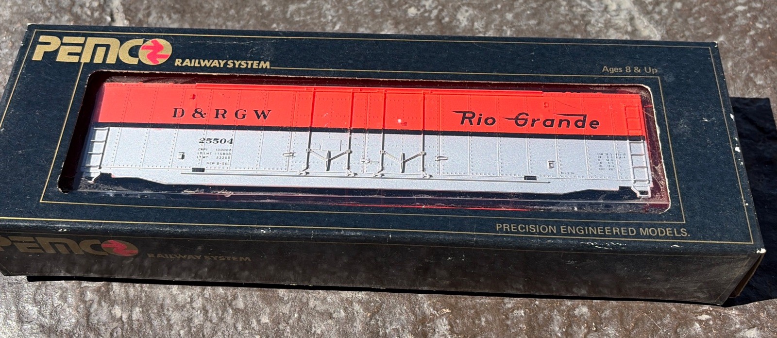 Vintage HO Scale Train Pemco D&RGW Rio Grand 60\' Box Car #3450-018 Vintage HO Scale Train Pemco D&RGW Rio Grand 60\' Box Car #3450-018