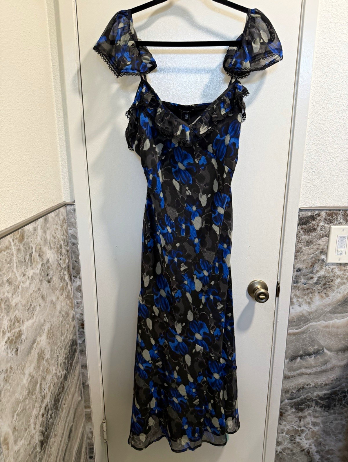 Nasty Gal Black Blue Floral Chiffon Maxi Dress Square Neck Cap Sleeve Lace 10