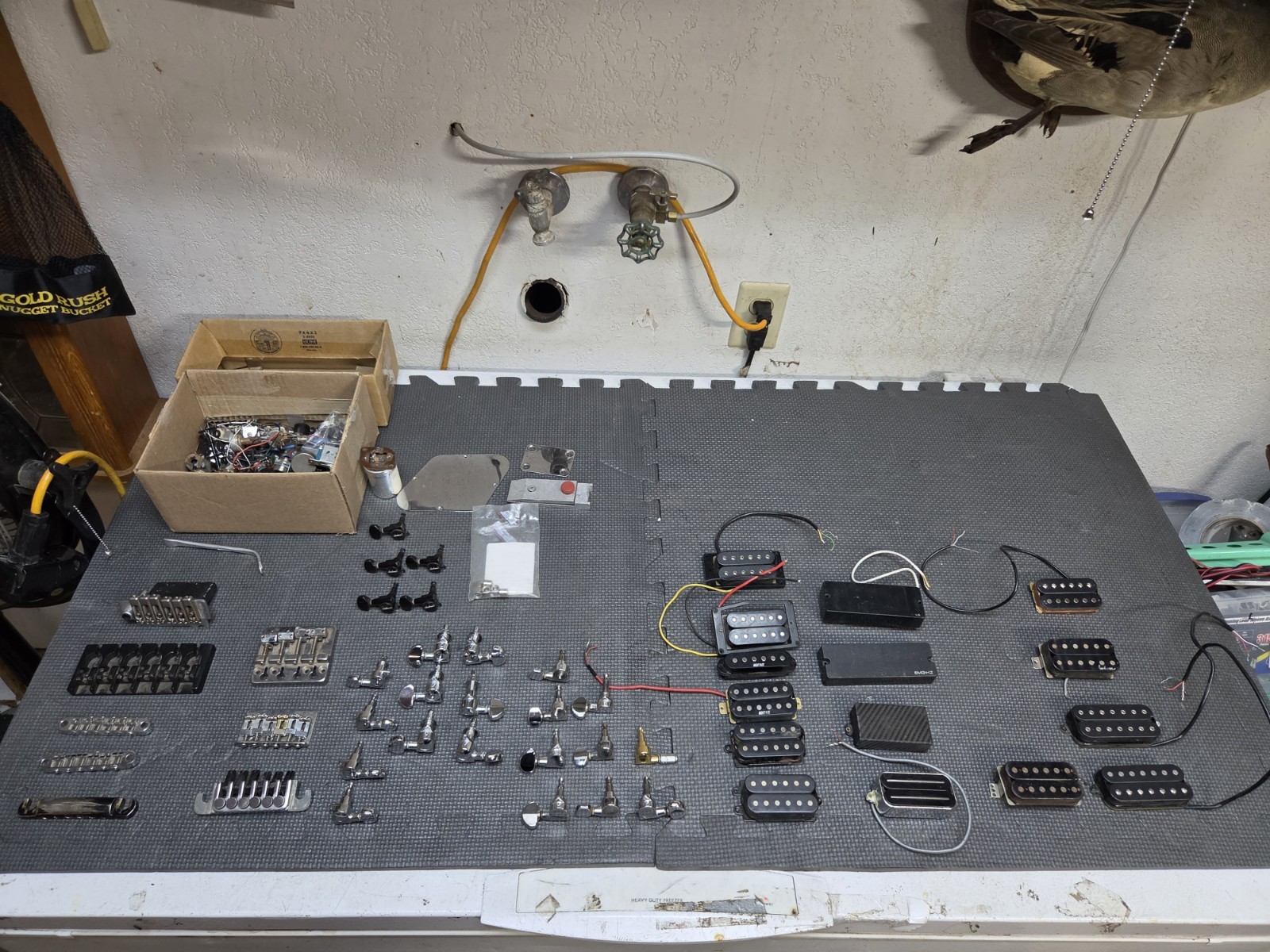 Vintage Guitar Electronics, Pots, Pickups, Tuners, Bridges, Grover, Gibson, More Vintage Guitar Electronics, Pots, Pickups, Tuners, Bridges, Grover, Gibson, More
