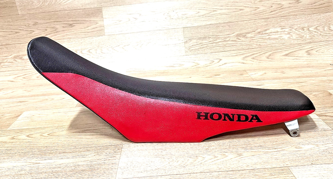 2005-2007 Honda CRF450X OEM Seat Saddle Assembly 77100-MEY-A10   **Excellent**