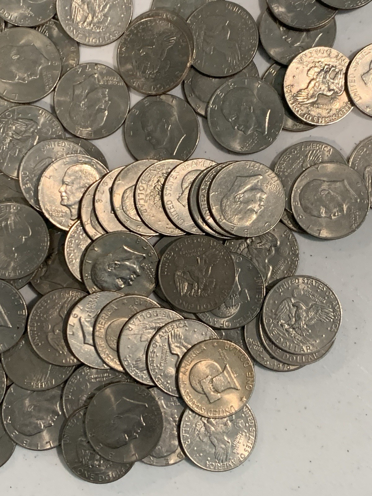Circulated Condition Eisenhower Dollars 4 Sale Lot Of 100 (examples in pics)