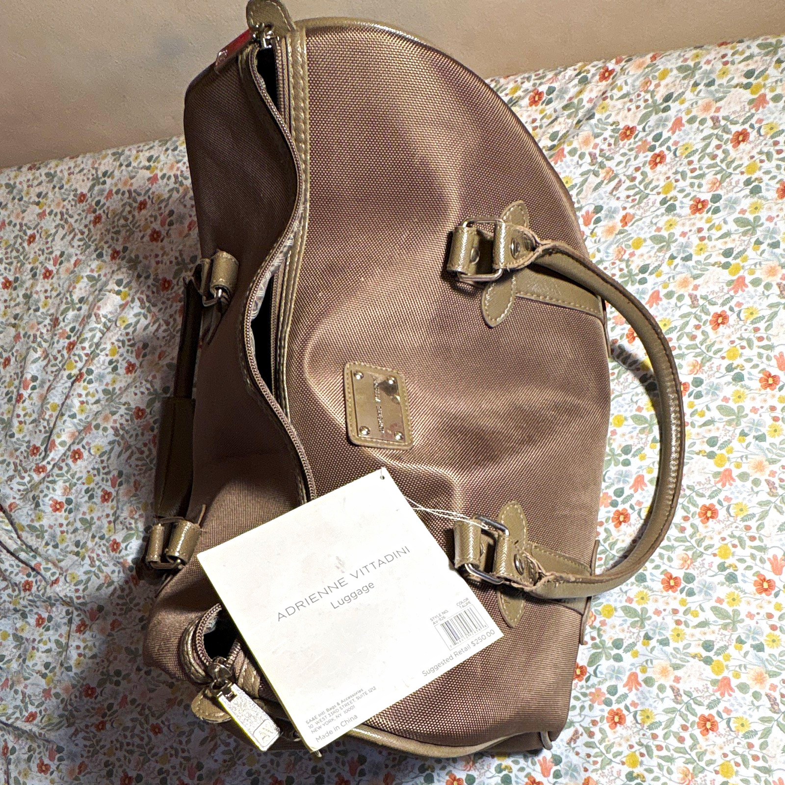 Adrienne Vittadini Solid Brown Nylon Duffle Bag 19-22in Carry-On Zip-Around