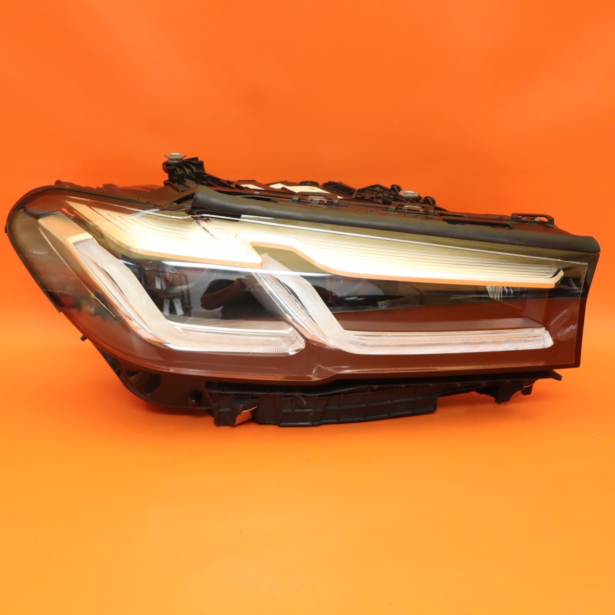 BMW 530 540 M5 M550 HEADLIGHT RIGHT PASSENGER 2021 2022 2023 8082660 LED OEM
