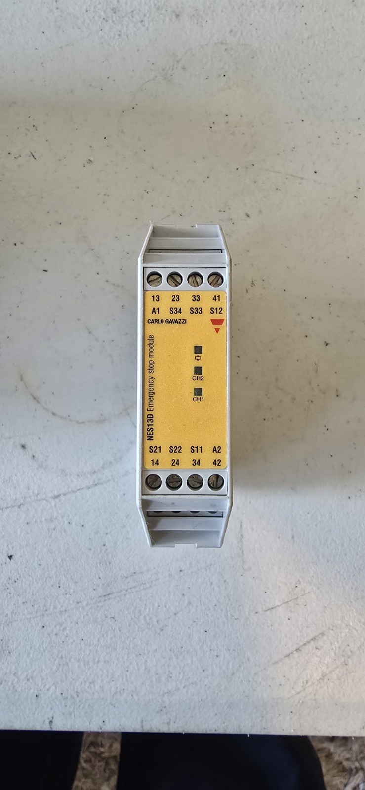 Carlo Gavazzi NES13DB24SA Emergency Stop Safety Module