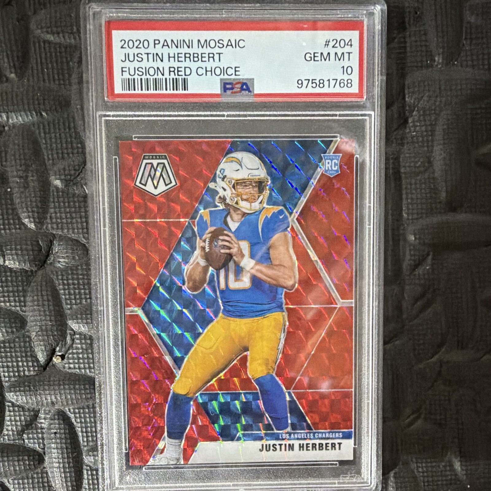 2020 Panini Mosaic - Rookies Justin Herbert #204 Red Mosaic Prizm (RC) 2020 Panini Mosaic - Rookies Justin Herbert #204 Red Mosaic Prizm (RC)
