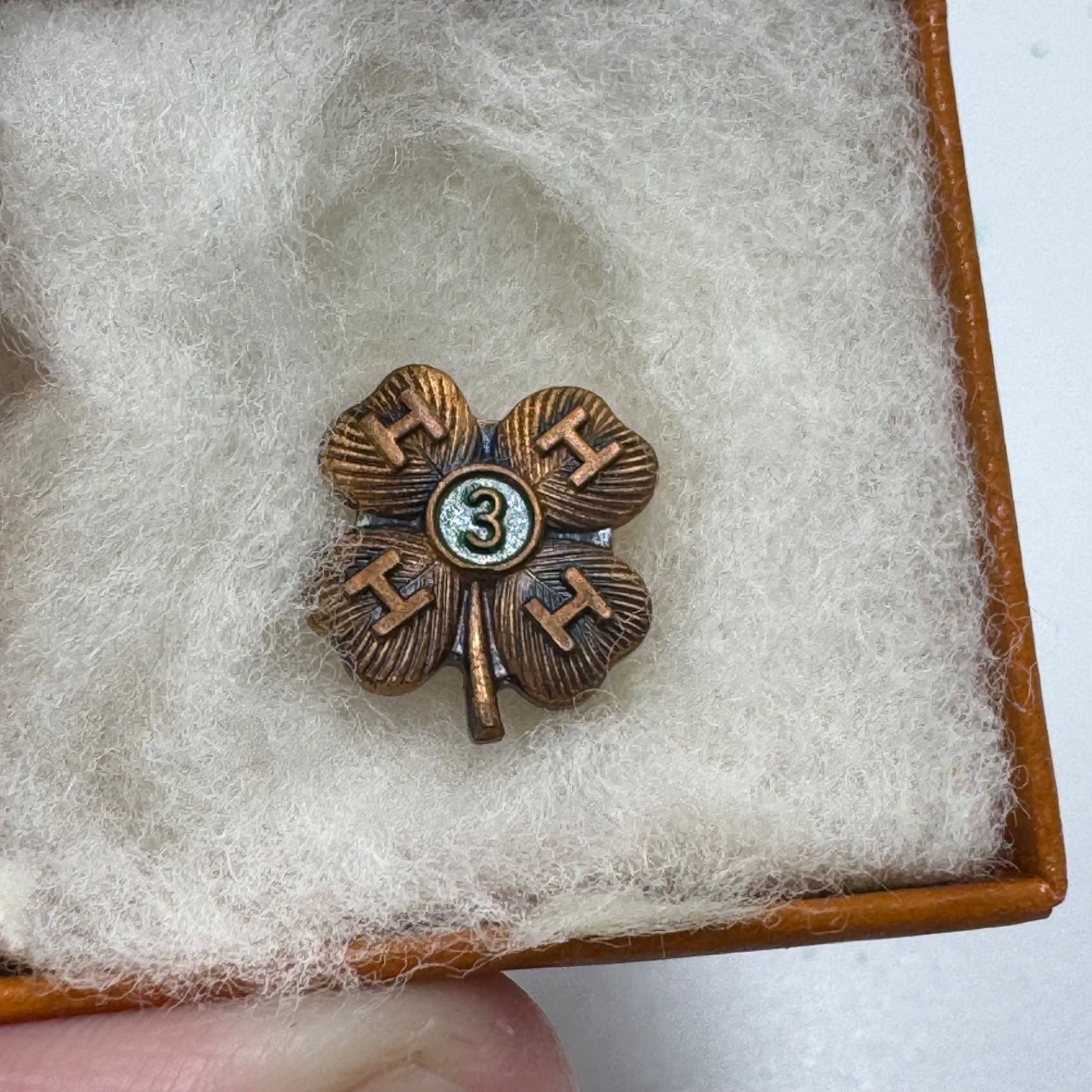 Vintage 4-H Four Leaf Clover 3 Year Lapel Pin Bronze Tone in Original Box 4H