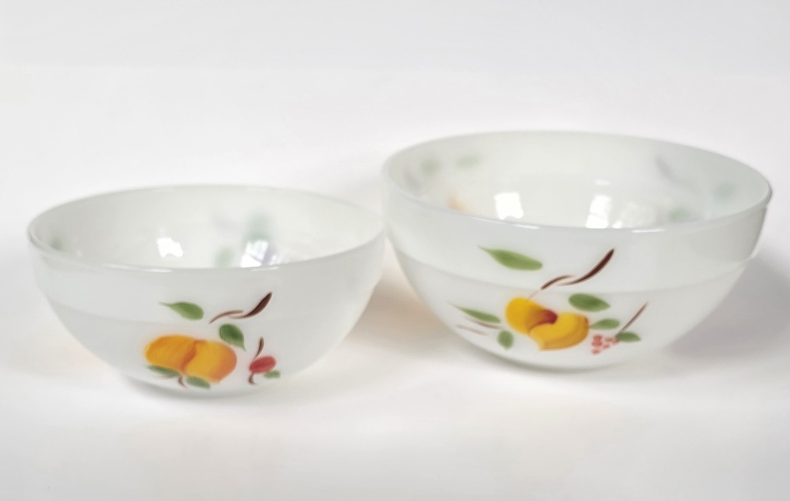 Anchor Hocking Fire-King Fruit Nesting Bowl and Loaf Set (Gay Fad) Anchor Hocking Fire-King Fruit Nesting Bowl and Loaf Set (Gay Fad)