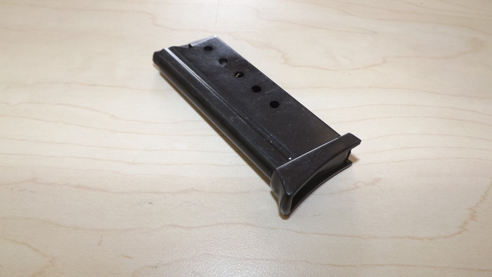 NEW - 6rd Magazine for Sterling 302 - .22lr    (S136)