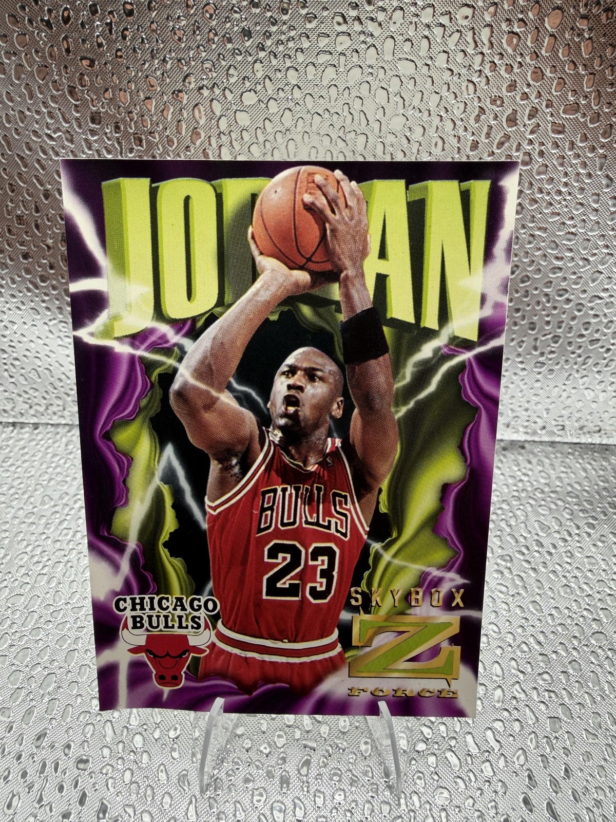 1996-97 SkyBox Z-Force #11 Michael Jordan Z-Cling