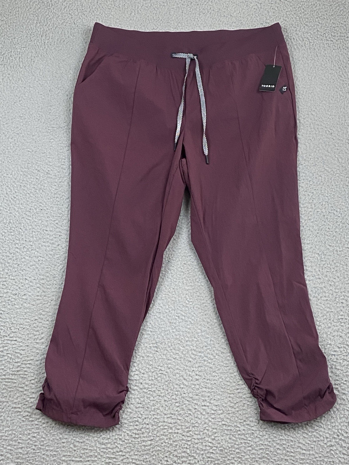 Torrid Size 1 Women 1X Burgundy Active Pant Pockets Ripstop Outdoor Gorpcore NWT