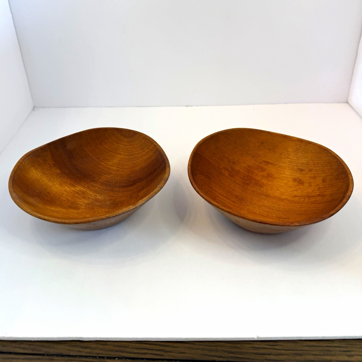 MCM Woodcroftery wood salad bowls. 2 pc Produced between 1940-1950\'s. Vintage MCM Woodcroftery wood salad bowls. 2 pc Produced between 1940-1950\'s. Vintage