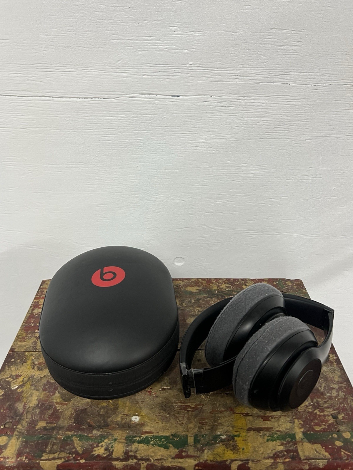Beats by Dr. Dre Studio3 Bluetooth On Ear Wireless Headphones Black - w/ Case Beats by Dr. Dre Studio3 Bluetooth On Ear Wireless Headphones Black - w/ Case