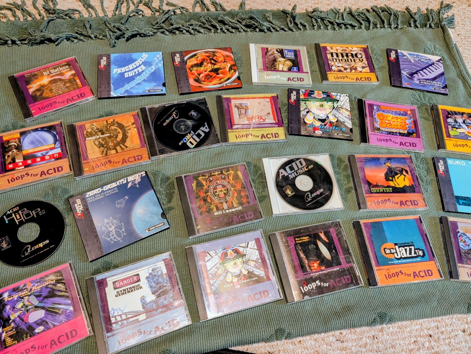 Lot of 25 Vintage Sonic Foundry Loops for ACID CDs, Pristine Discs
